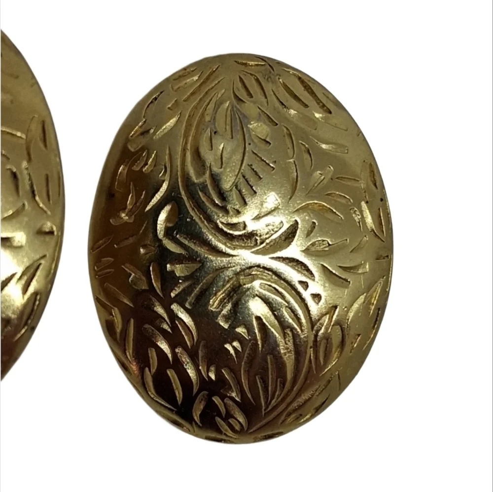 Vintage Ornate Gold Etched Oval Statement Earrings • 80s Retro Studs
